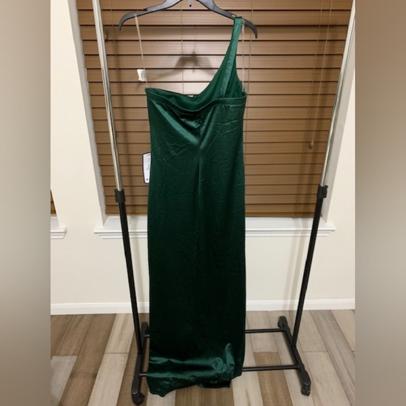 Women's clothing(428) - Picture 5 of 9